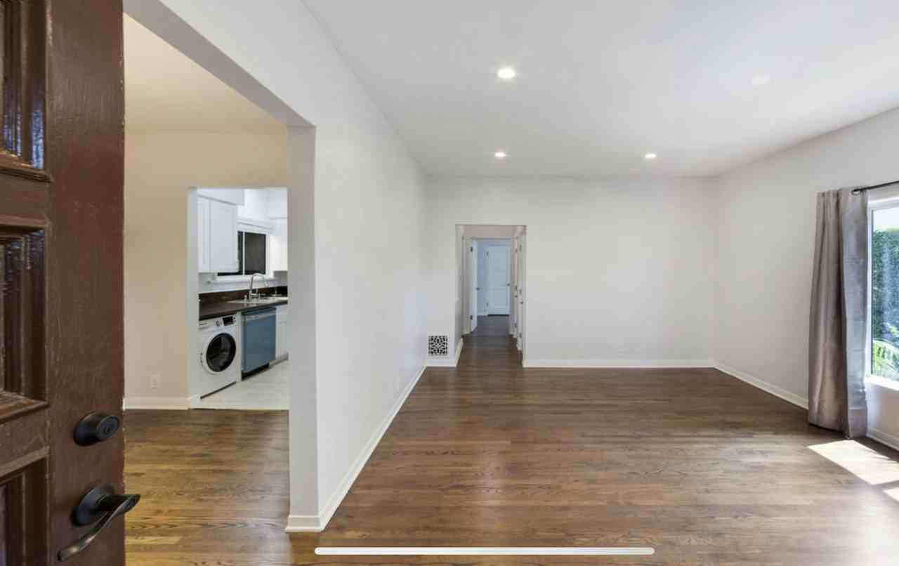 934 North Ogden Drive - Photo 4 of 10