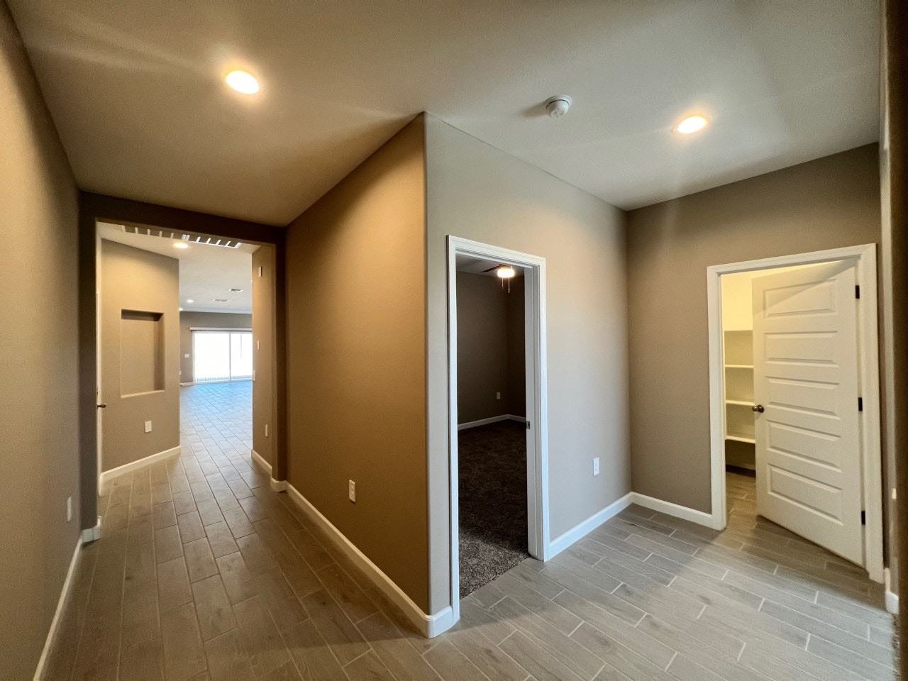 18844 West Madison Street - Photo 7 of 29