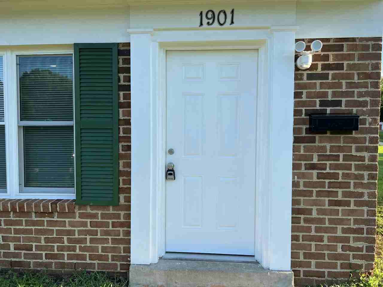 1901 Beaver Road - Photo 2 of 21