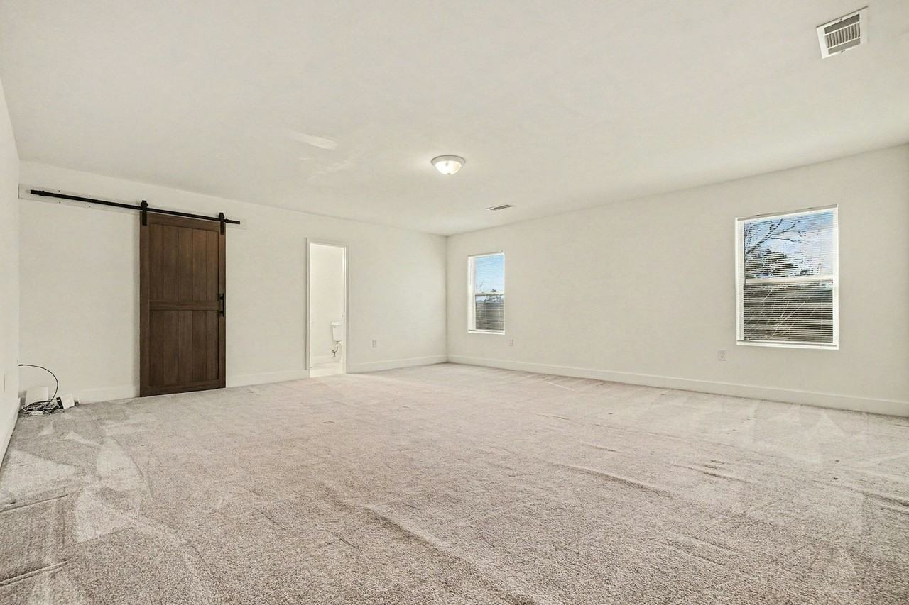 1480 Norris Place Northwest - Photo 4 of 25