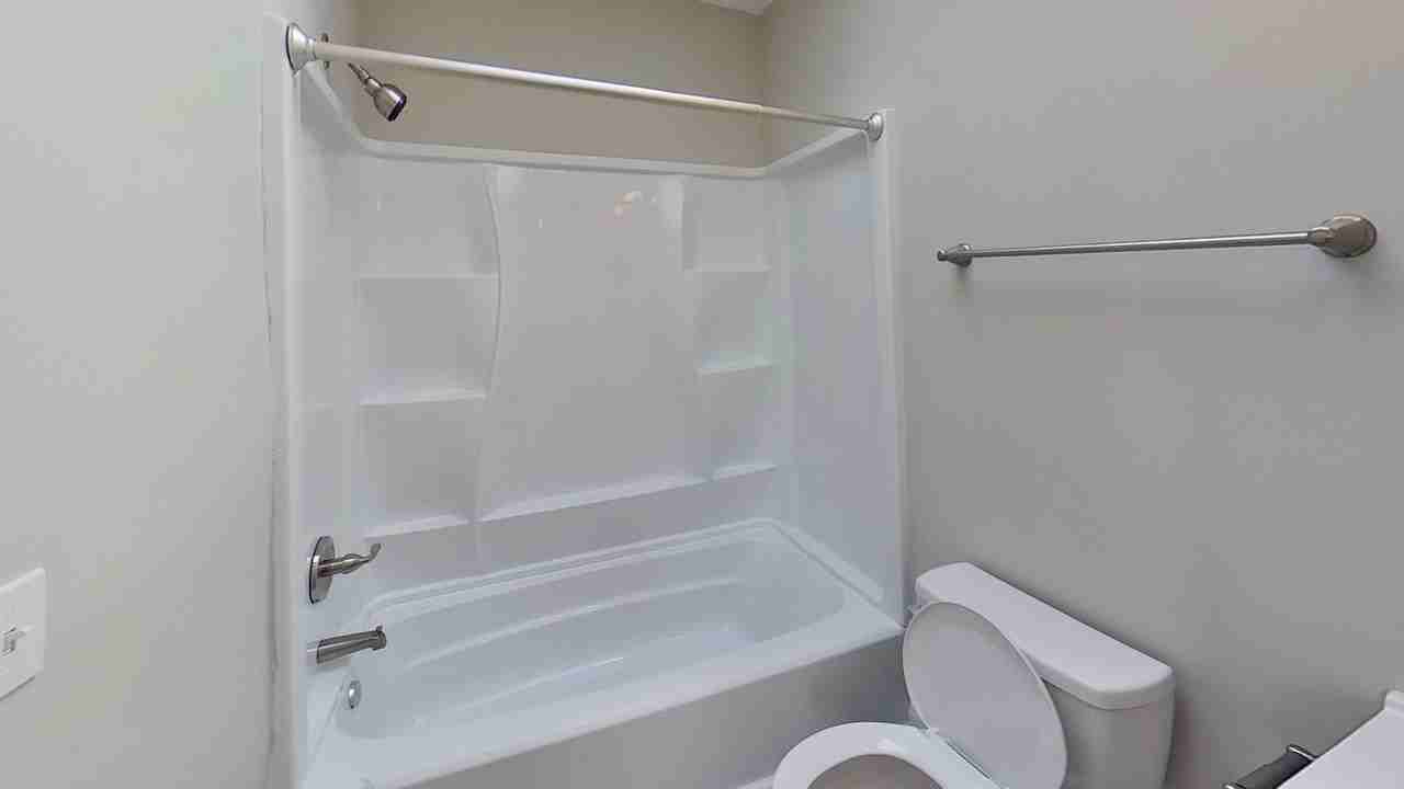 3607 Fernhill Ave, Unit 2 - Photo 5 of 27