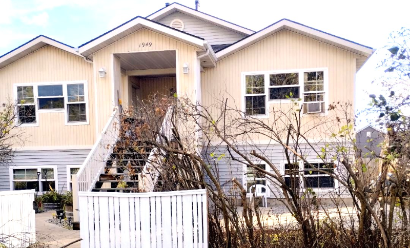 1949 S 9th St W #C - Photo 5 of 16