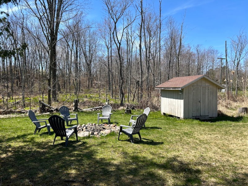 7271 Woodland Dr - Photo 3 of 12