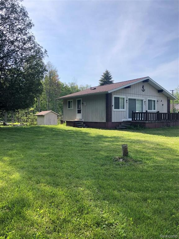 7271 Woodland Dr - Photo 4 of 12