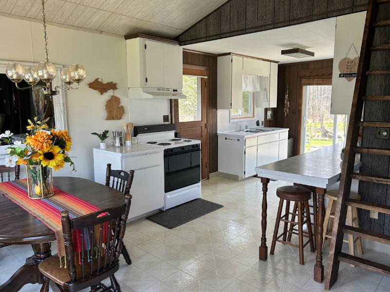 7271 Woodland Dr - Photo 6 of 12