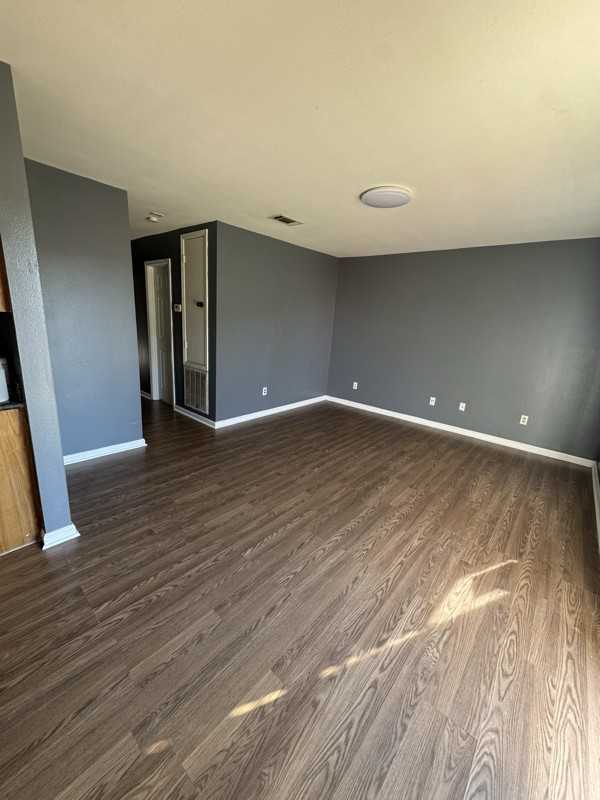 4019 Jupiter Dr - Photo 2 of 15