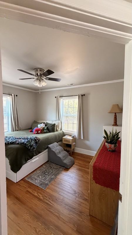 1307 E Holly St - Photo 4 of 17