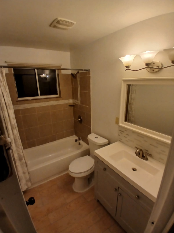 5244 N Kenosha Ave - Photo 2 of 3