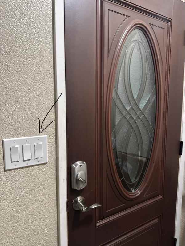 502 W 11th St - Photo 7 of 9