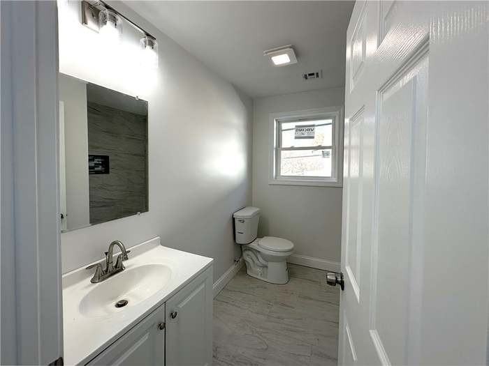 34 Harold St #A - Photo 5 of 10