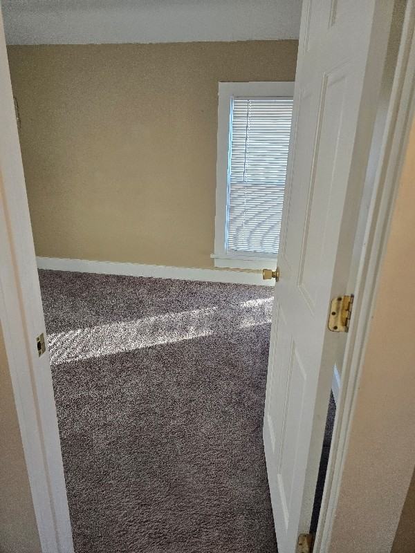 1325 Oneida St - Photo 2 of 5