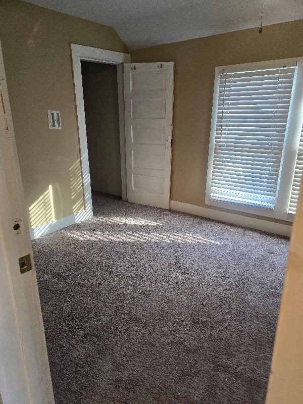 1325 Oneida St - Photo 5 of 5