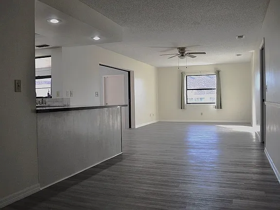 721 Elkhorn Rd - Photo 5 of 8