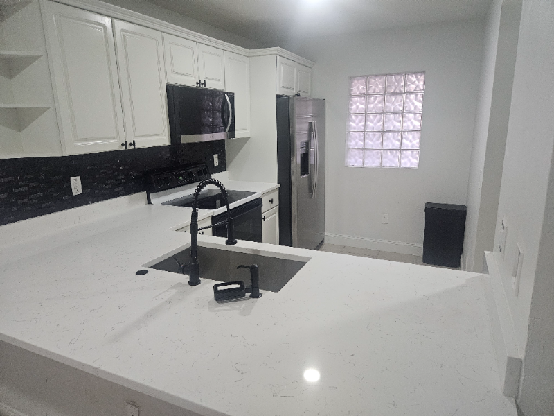 3732 Sw 7th Pl - Photo 4 of 12