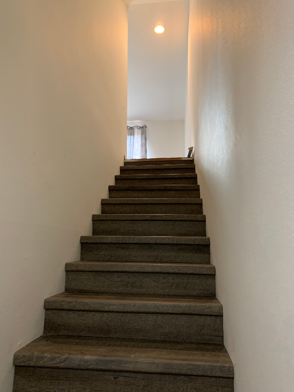 2214 Maplewood Dr S - Photo 6 of 12