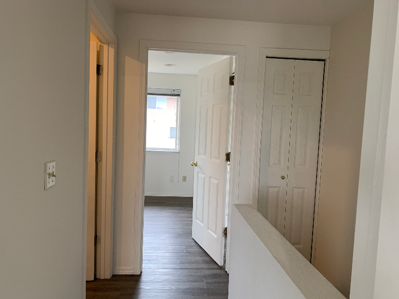 2214 Maplewood Dr S - Photo 7 of 12