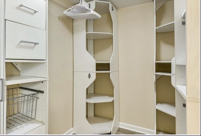 1108 Valley View Ave - Photo 2 of 20