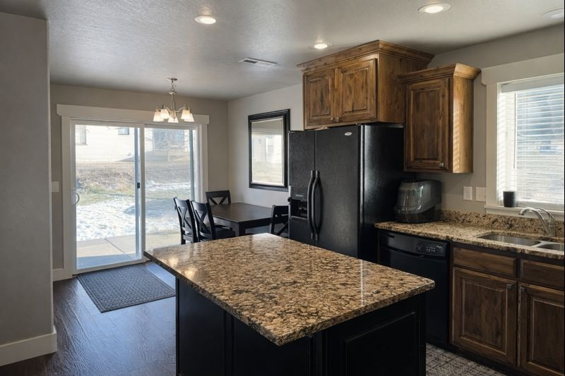 336 Westsouth - Photo 5 of 20