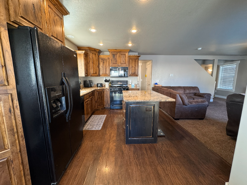 336 Westsouth - Photo 6 of 20