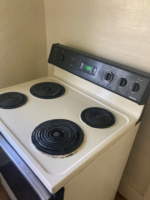 213 Cunningham St - Photo 4 of 13