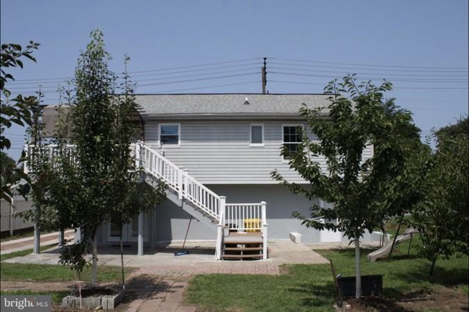 14 Highland Rd - Photo 2 of 15