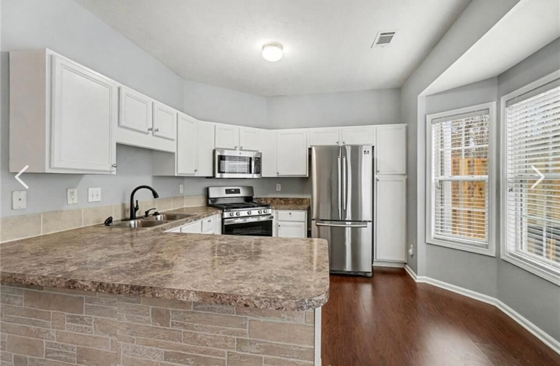 1243 Blairs Pointe Dr - Photo 5 of 15