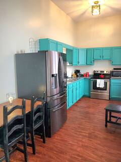 401 E Jefferson St - Photo 3 of 5