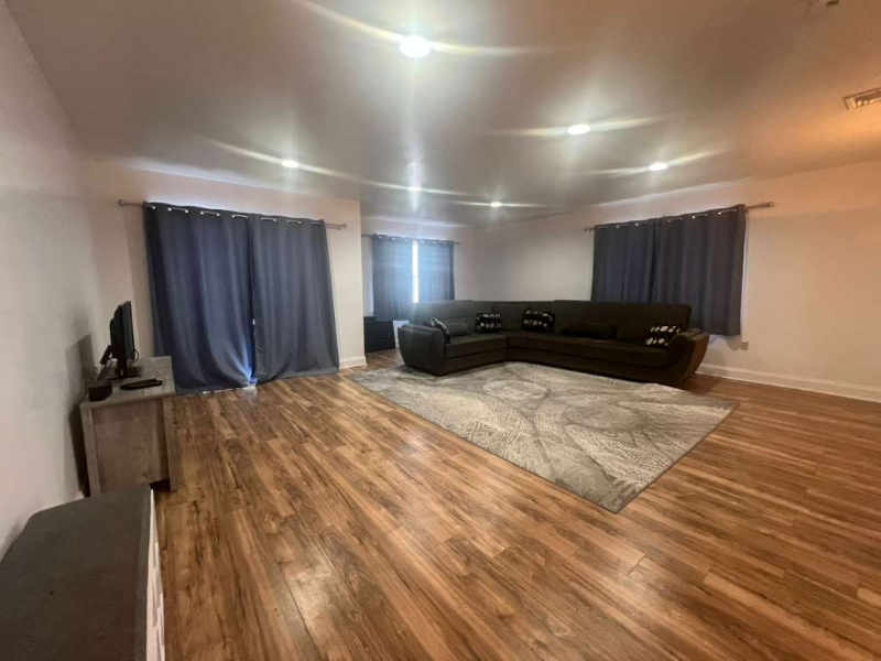 644 Summer St #1FL - Photo 5 of 5