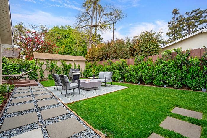 228 W Mission St - Photo 2 of 18