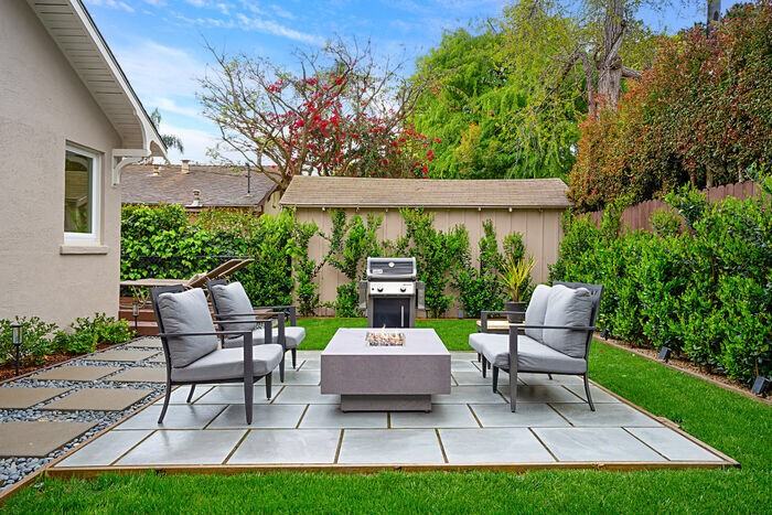 228 W Mission St - Photo 3 of 18