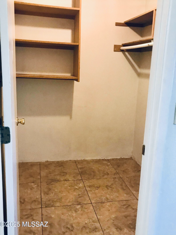 3817 S Queen Palm Dr #3811 - Photo 7 of 11