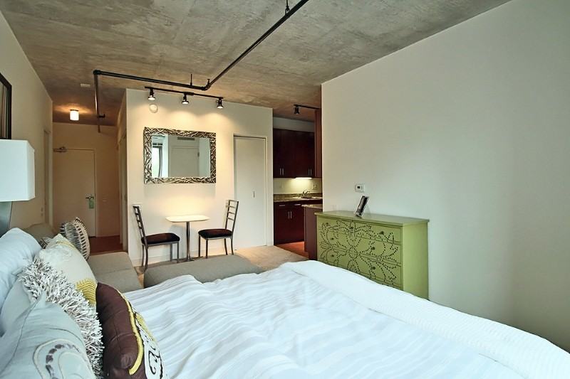 929 S Clark St #1906 - Photo 2 of 6