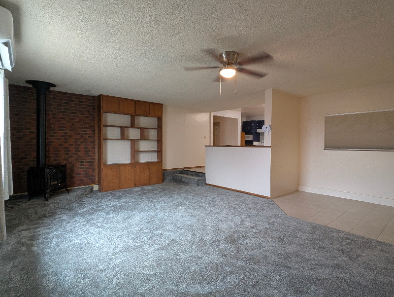 1052 Thermalito Ave - Photo 3 of 17