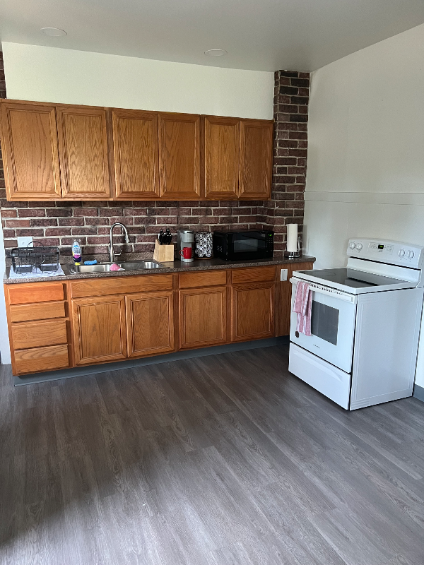 1316 S 25th St - Photo 6 of 20