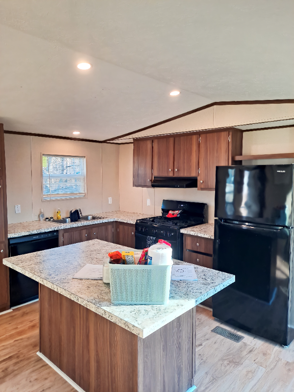 95 Deerwood Park - Photo 2 of 14