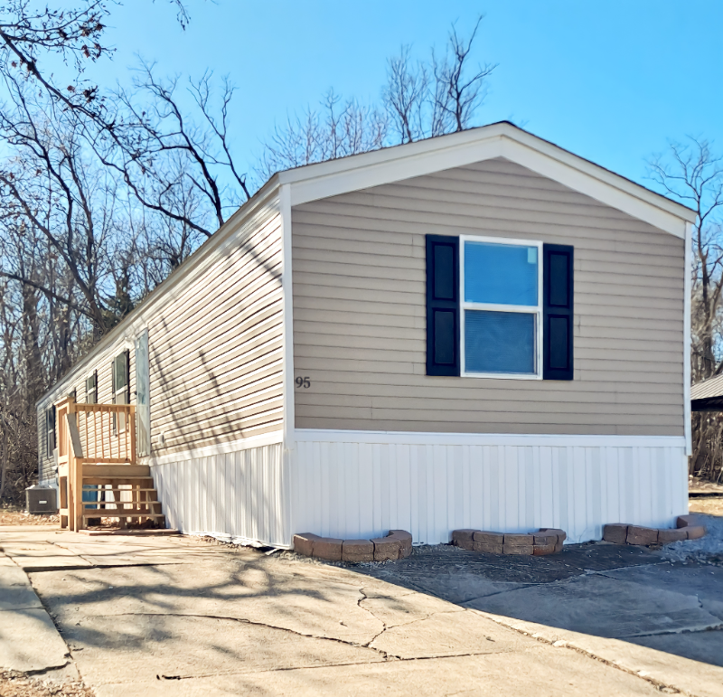 95 Deerwood Park - Photo 5 of 14