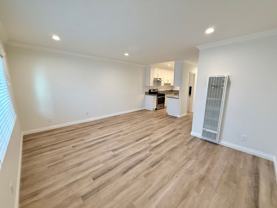 01550CE - Photo 1 of 1