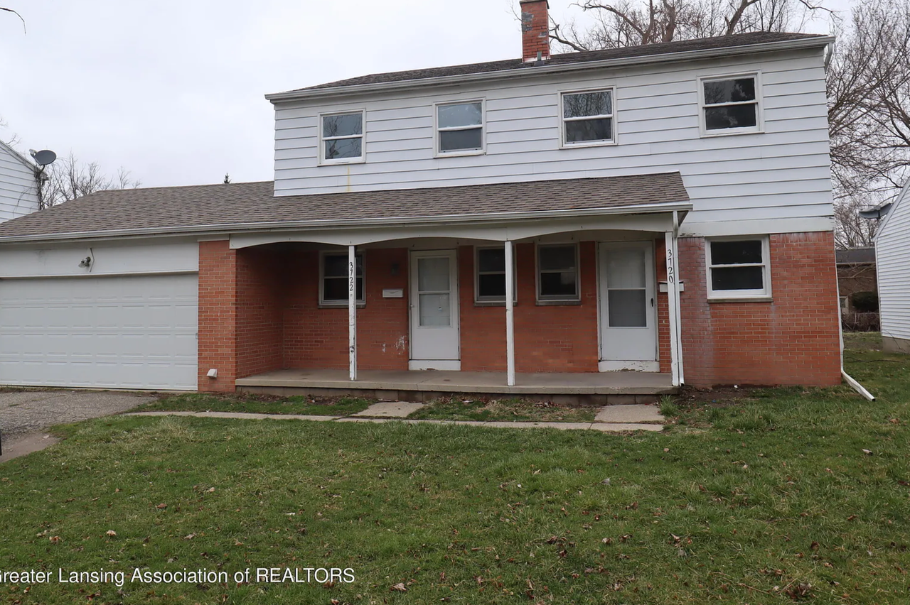 3720 Malibu Dr - Photo 2 of 36