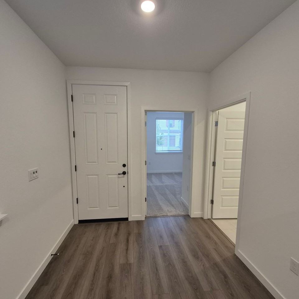 3628 Vestland Way - Photo 2 of 29