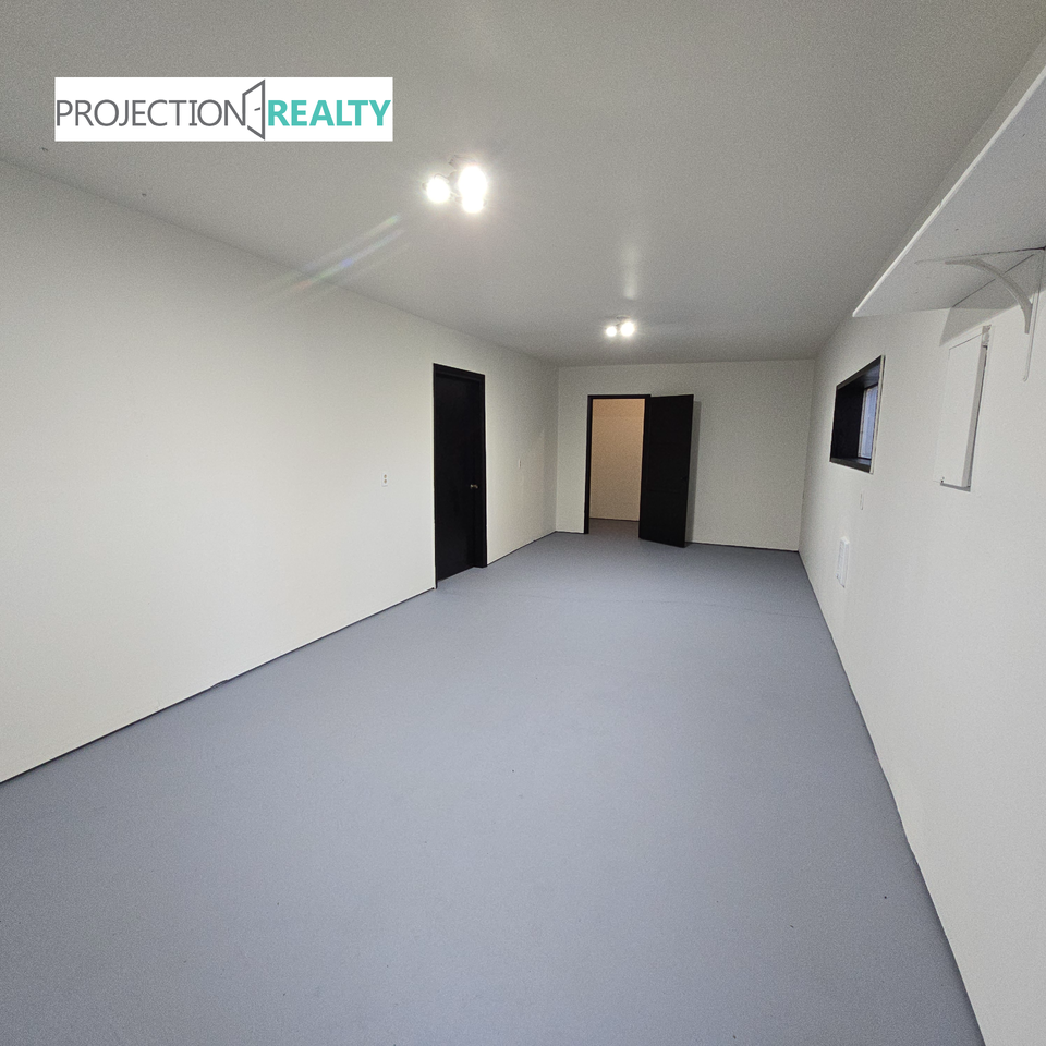 53977 Mckay Dr - Photo 3 of 13