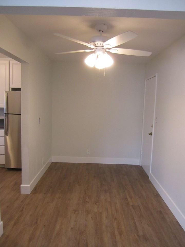 2370 Homestead Rd #01 - Photo 5 of 15