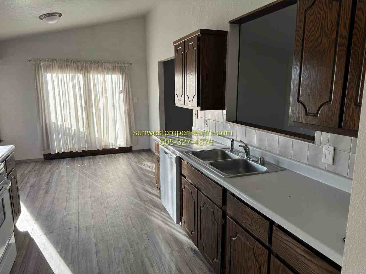 2620 Cliffside Dr - Photo 3 of 24