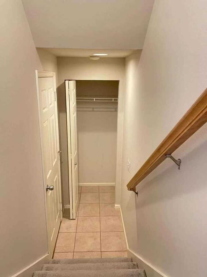 12531 27th Ave Ne - Photo 3 of 16