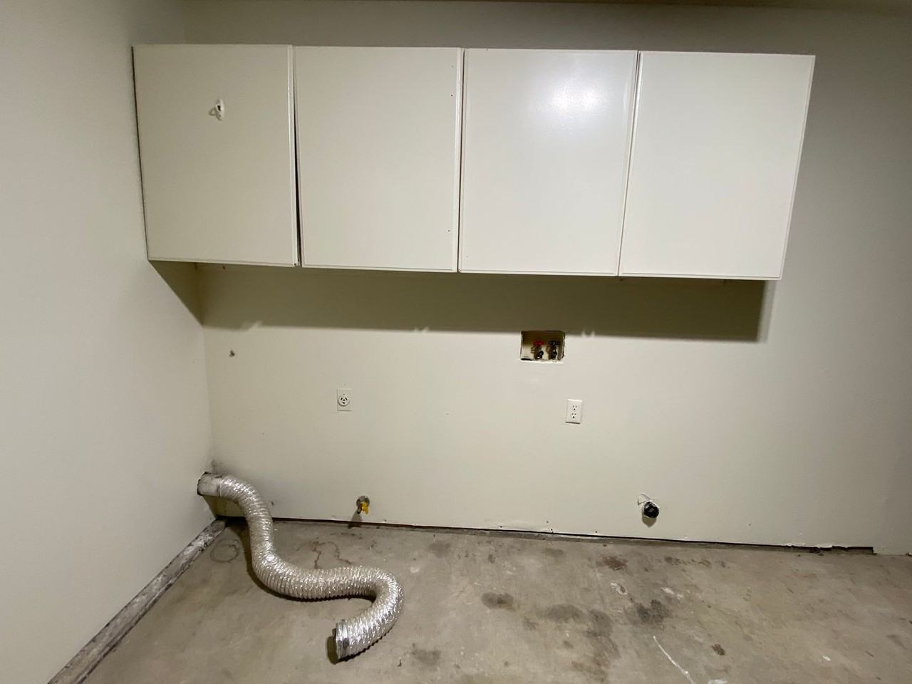 4300 E Feemster Ave - Photo 4 of 31