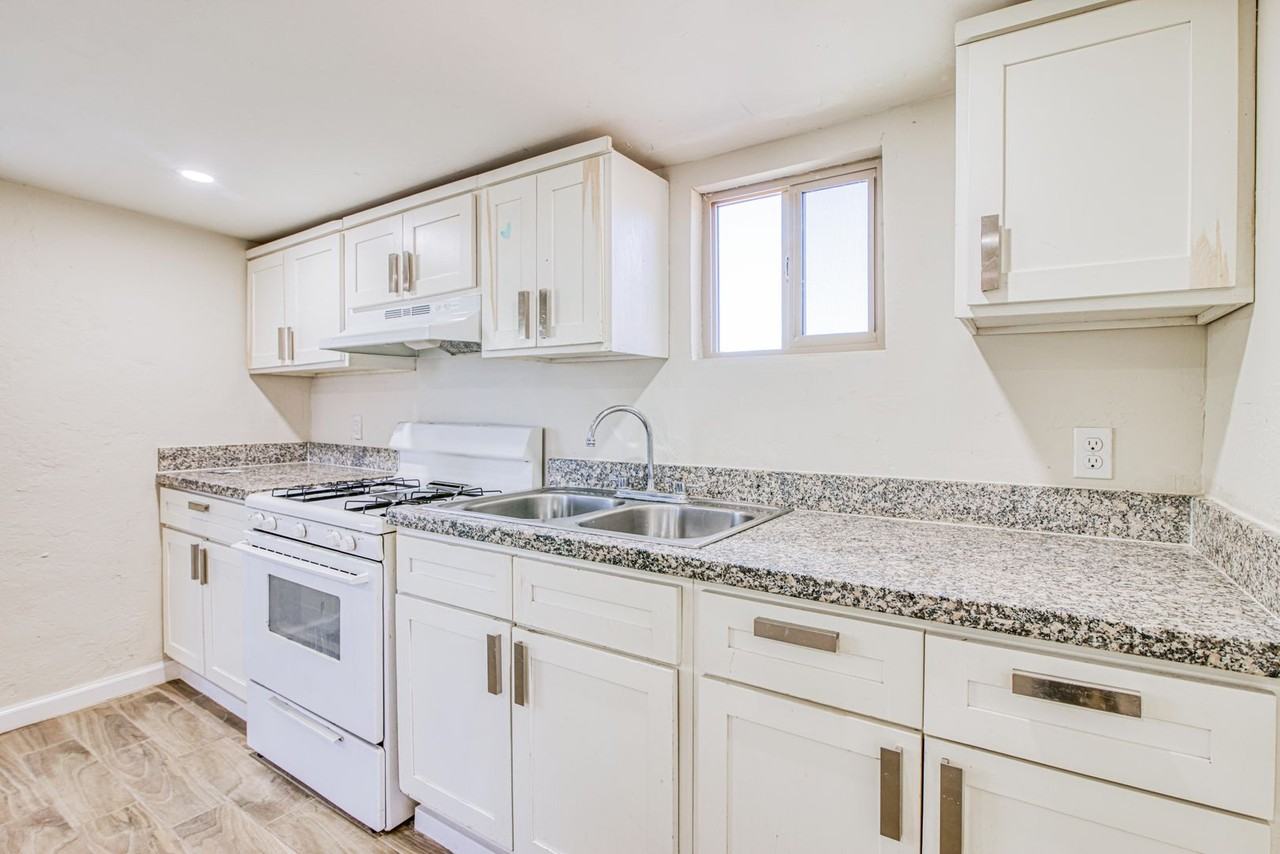 422 Francis St - Photo 6 of 16