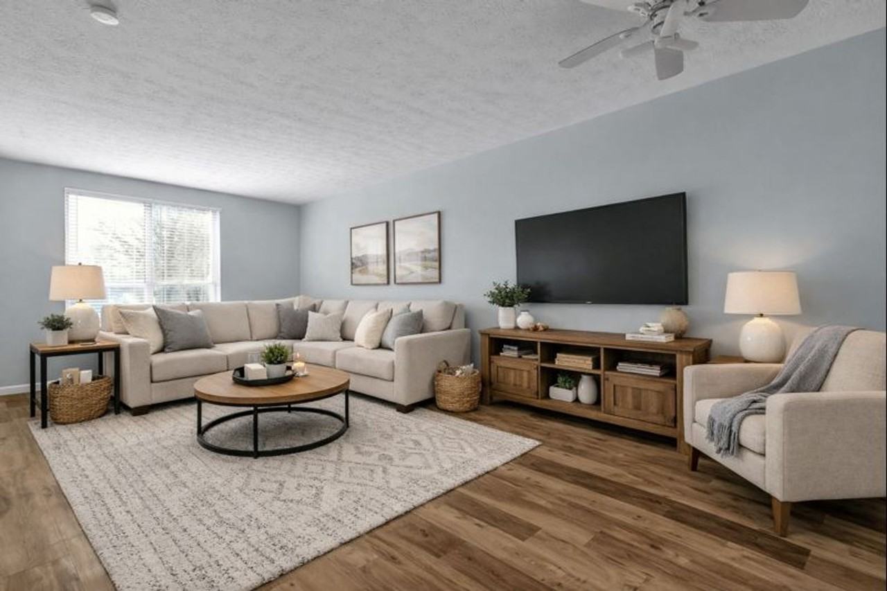 Oak Tree Village - Photo 2 of 19