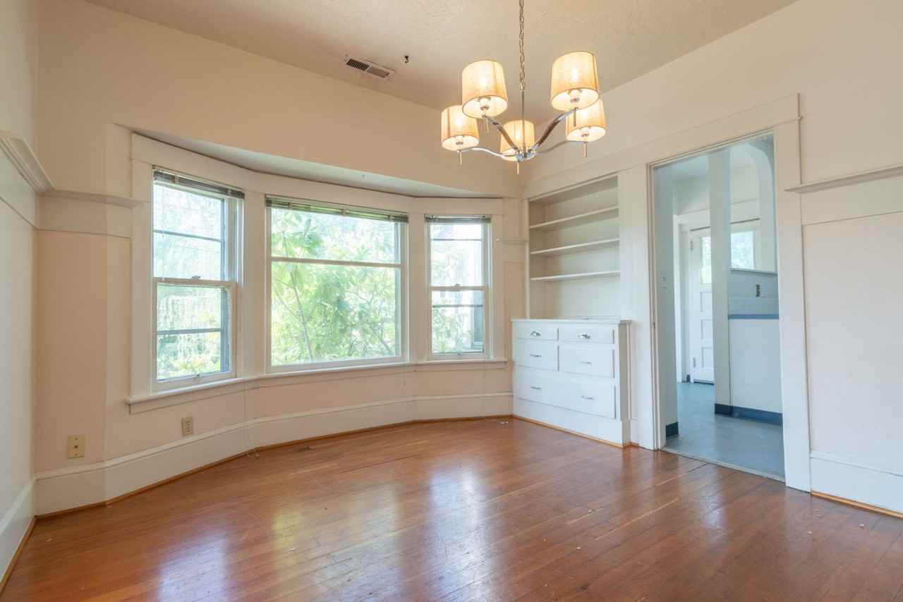 5534 N Missouri Ave - Photo 3 of 26