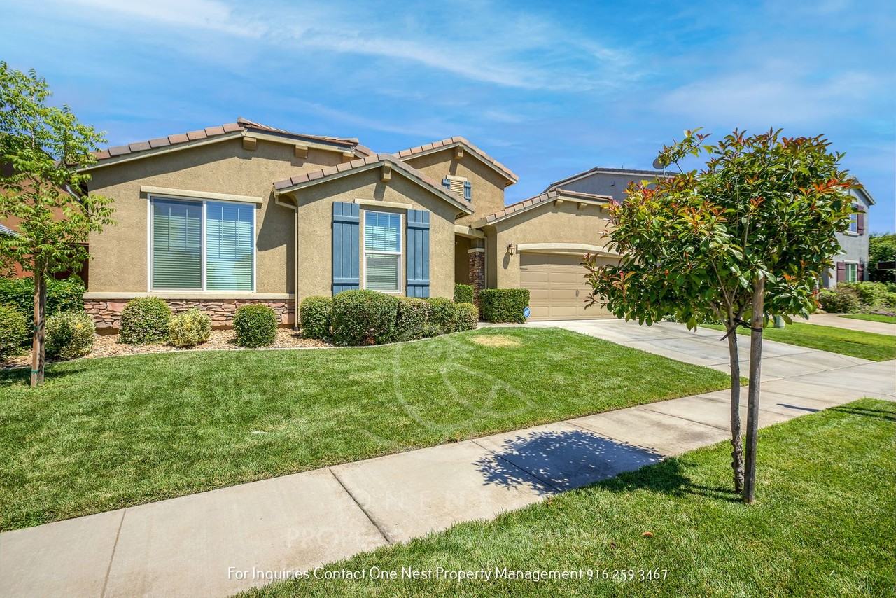 209 Livorno Pl - Photo 2 of 28