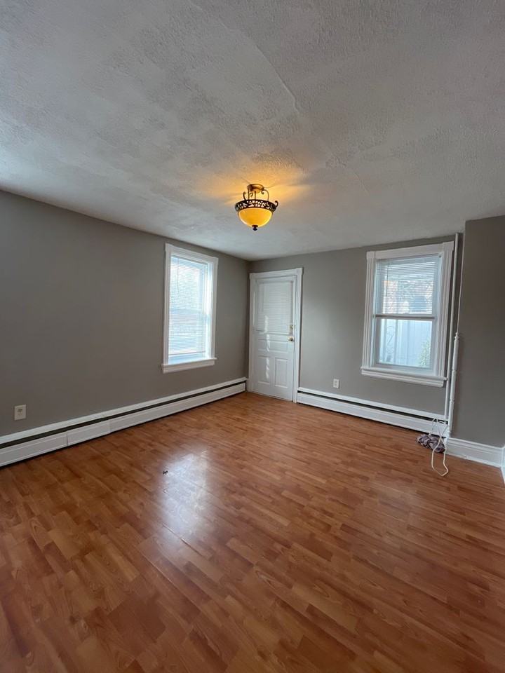 2280 Main Street - Photo 5 of 18