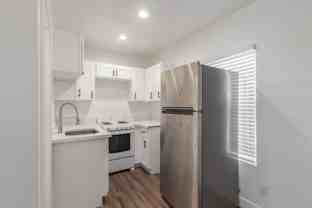2412 East Monroe Street - Photo 1 of 1